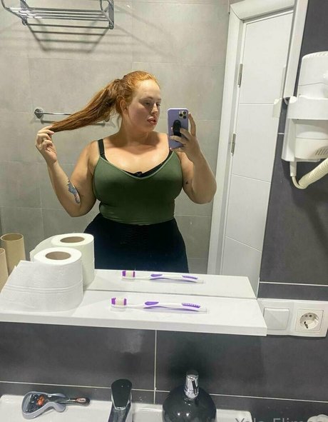 yolaflimes onlyfans model images