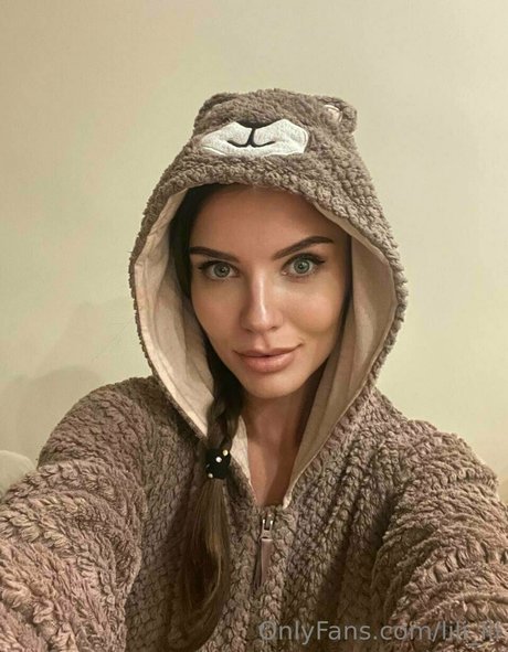 vika ua only fans nude