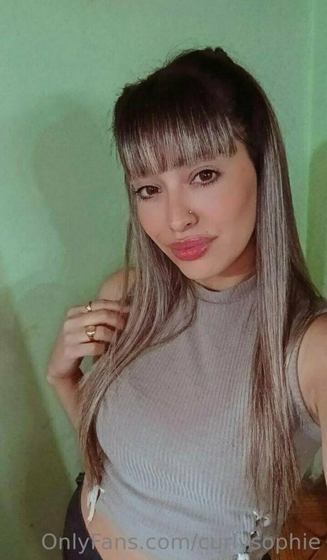 curlysophie onlyfans de