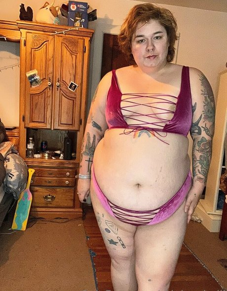 rainbowbelli onlyfans free