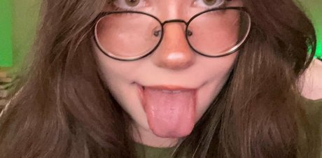 AliciaJade onlyfans ass