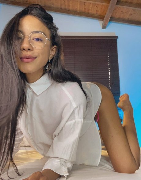 abiee onlyfans model photo