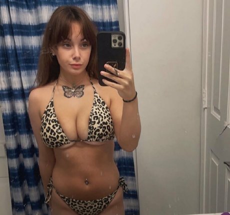 busty onlyfans beautiful visual