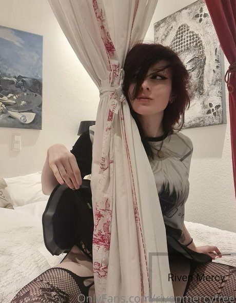 rivenmercyfree onlyfans naked leak