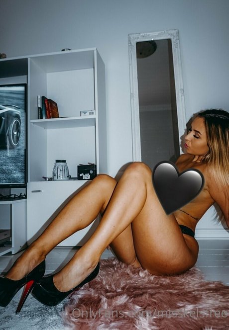 misskelsfree onlyfans exposed