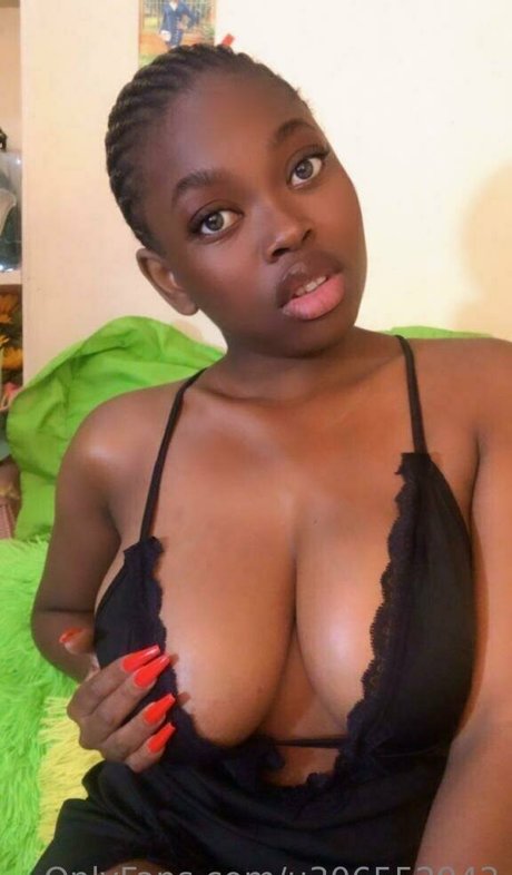 dollydoubled onlyfans model