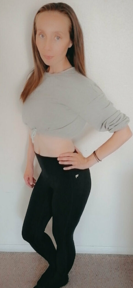 naughtyannmarie onlyfans nudes