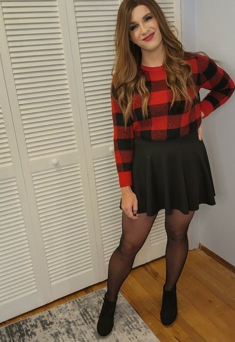 Lana Watson nude onlyfans leak