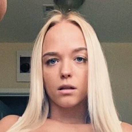 sluttybarbie18  slide