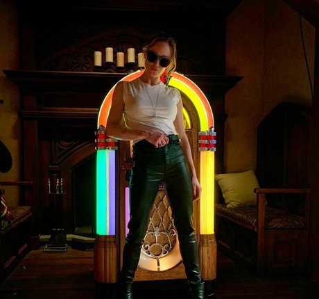 Caity Lotz onlyfans nudes leak