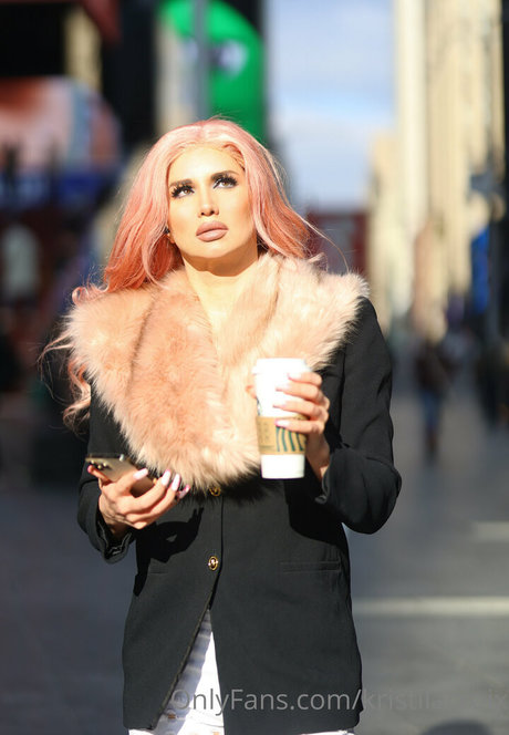 kristilacroix onlyfans images