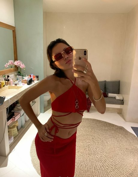 avocadoz onlyfans model images