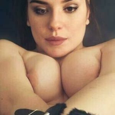 karolinaaemm onlyfans tits