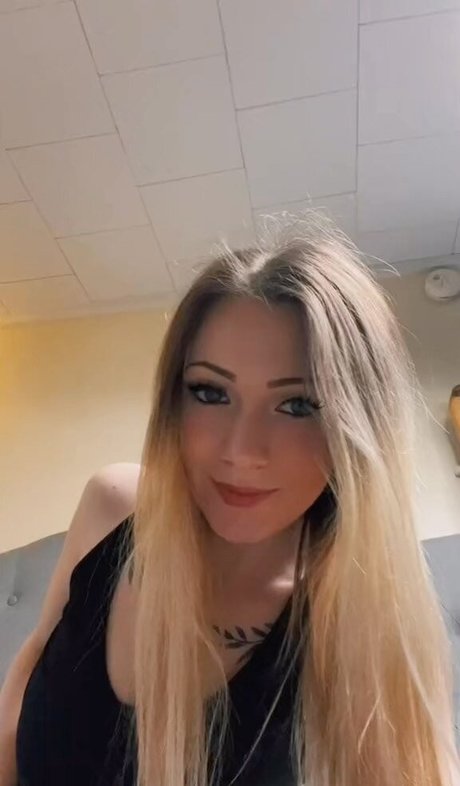 Little Momma onlyfans tits