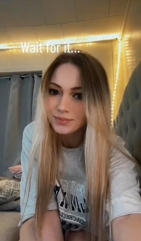 Little Momma onlyfans leaked photos