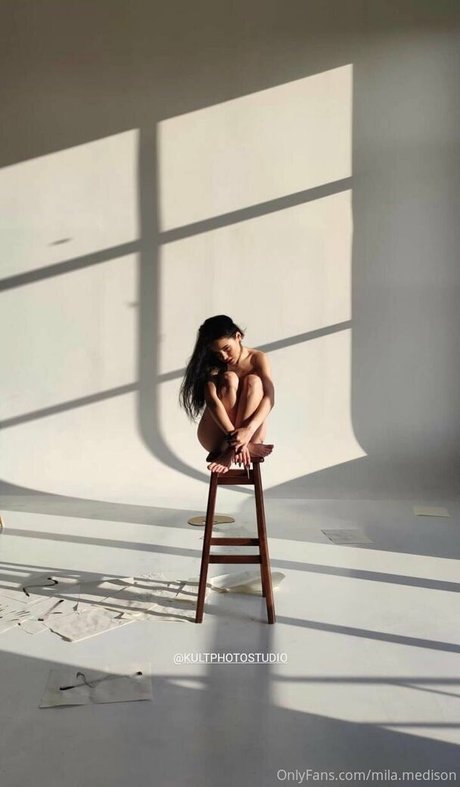 Mila Moore onlyfans leak