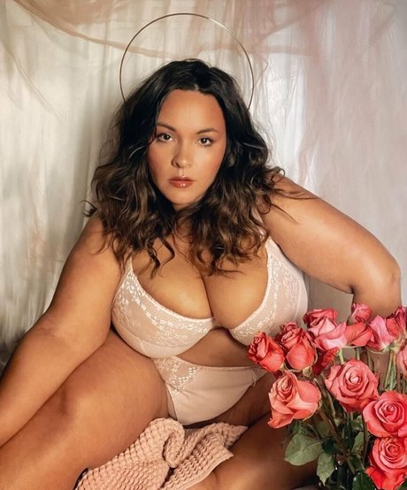 Nicole Denise Johansson sexy onlyfans