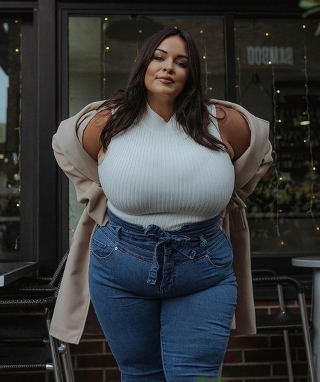 Nicole Denise Johansson onlyfans leak nudes