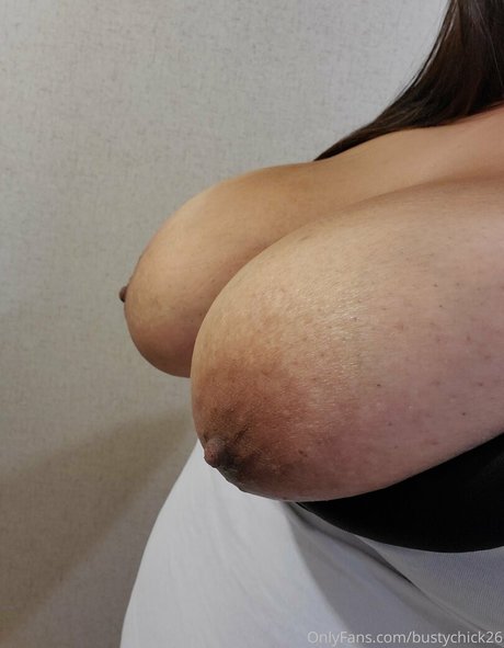 bustychick26 onlyfans leak fuck