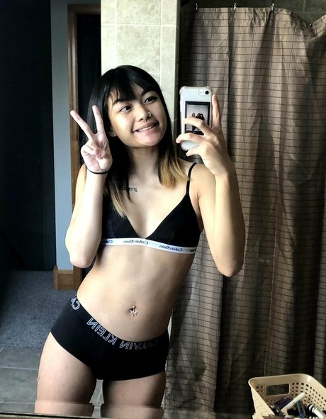 sunisa bby onlyfans fotos