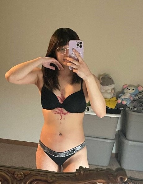 sunisa bby onlyfans hot