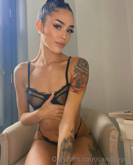 Candyyysx_ onlyfans striptease