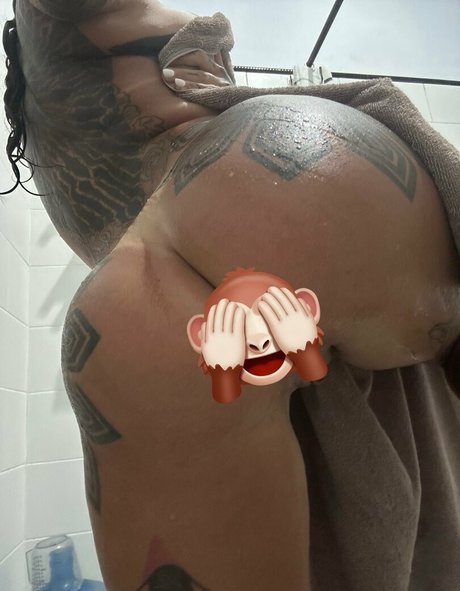 Nika Kimi strip onlyfans