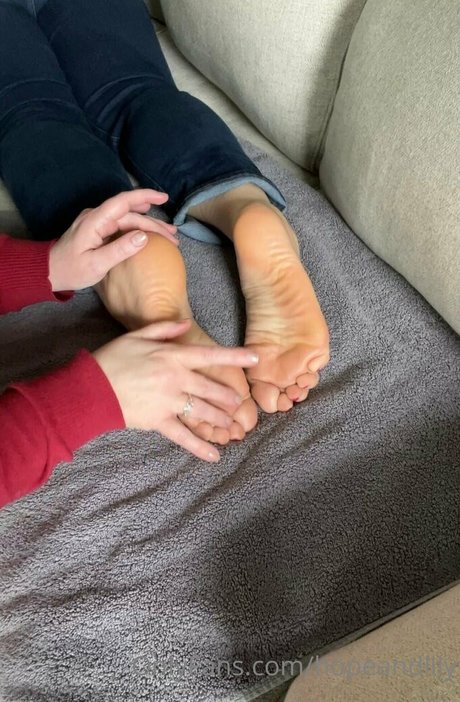 hopeandlily onlyfans free content