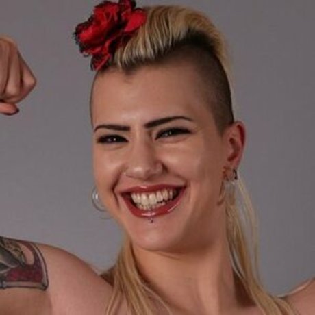 Synthetika Lynn  portrayal