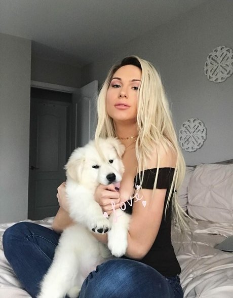 Dezmin Schubel leaked onlyfans pictures