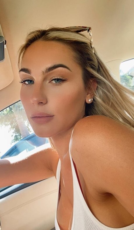 Dezmin Schubel nude on onlyfans