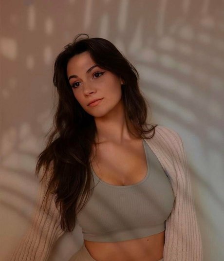 alexiarayeigshid onlyfans free content