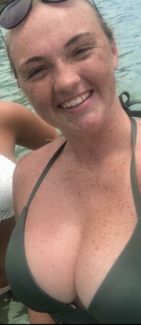 Raelyne Summeier onlyfans sex tape