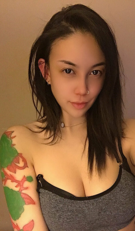 goddessvox onlyfans topless