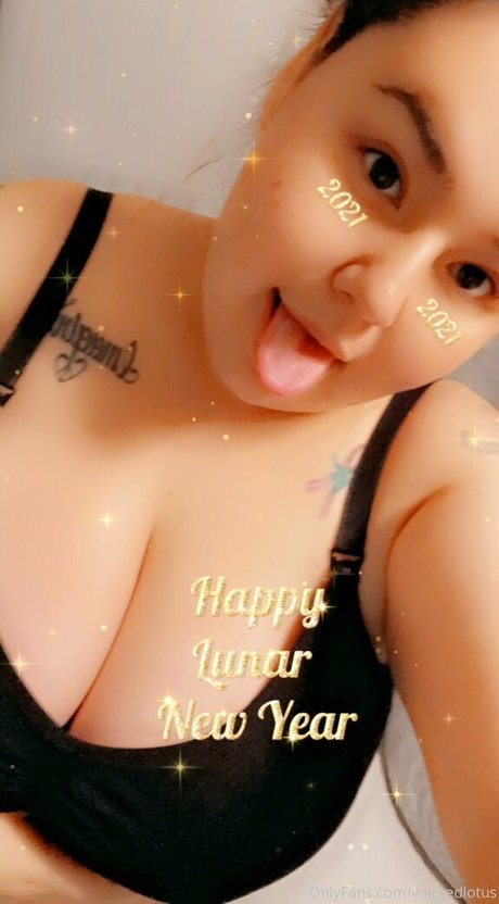 wiickedlotus Profile image