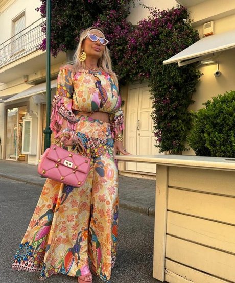 Mara Traversi naked only fans