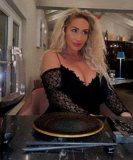 Mara Traversi leak only fans