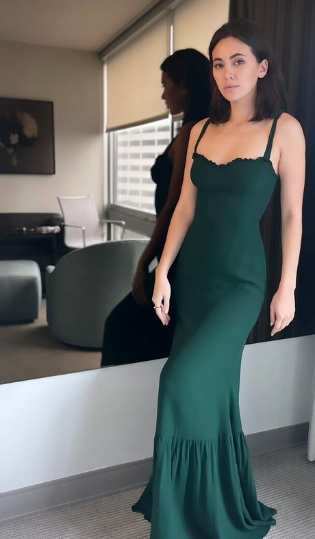 Jessica Yu Li Henwick onlyfans nude photos