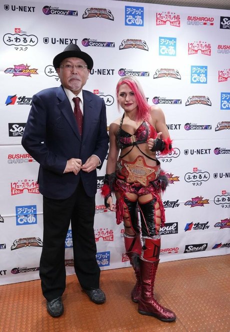 WomenJoshi onlyfans naked