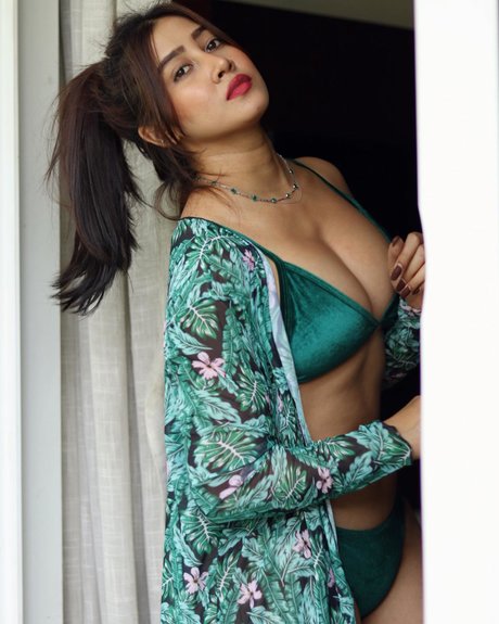 Sofia Ansari onlyfans archive