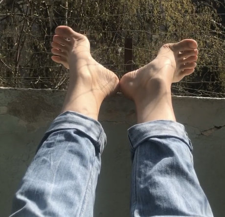 Aylin Tezel only fans photos