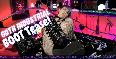 fatalgothfree onlyfans model