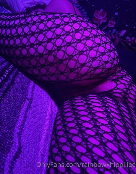 rainbowxhippiiiee onlyfans sex tape