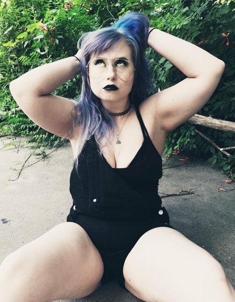 freeknockers420 onlyfans desnuda