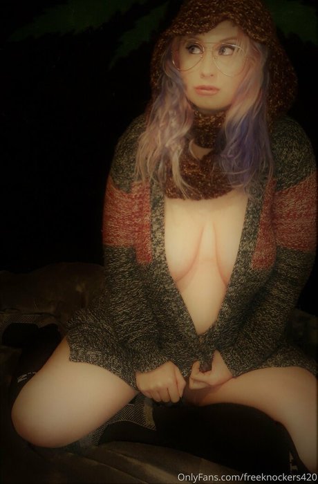 freeknockers420 onlyfans photos