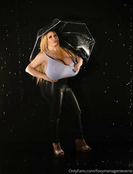 foxymenagerieverre onlyfans nudes