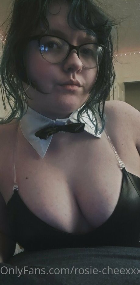 rosie cheexxx onlyfans archive