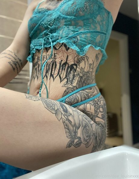 dee louisexxx onlyfans tits