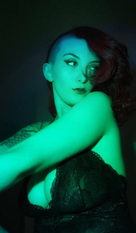 MajestyRedQueen onlyfans leak new