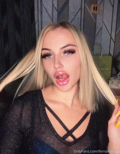 bellacherry69 only fans leaked